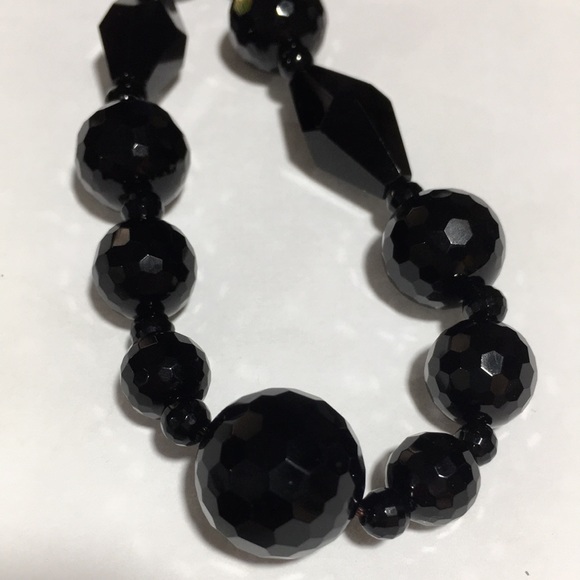 BLACK SPINEL FACETED BEADED NECKLACE - Picture 8 of 9